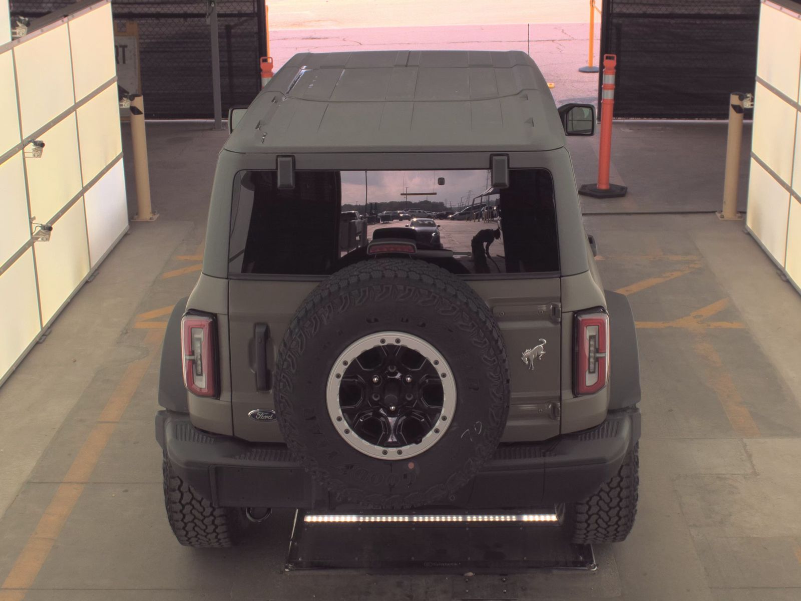 FORD BRONCO - 7