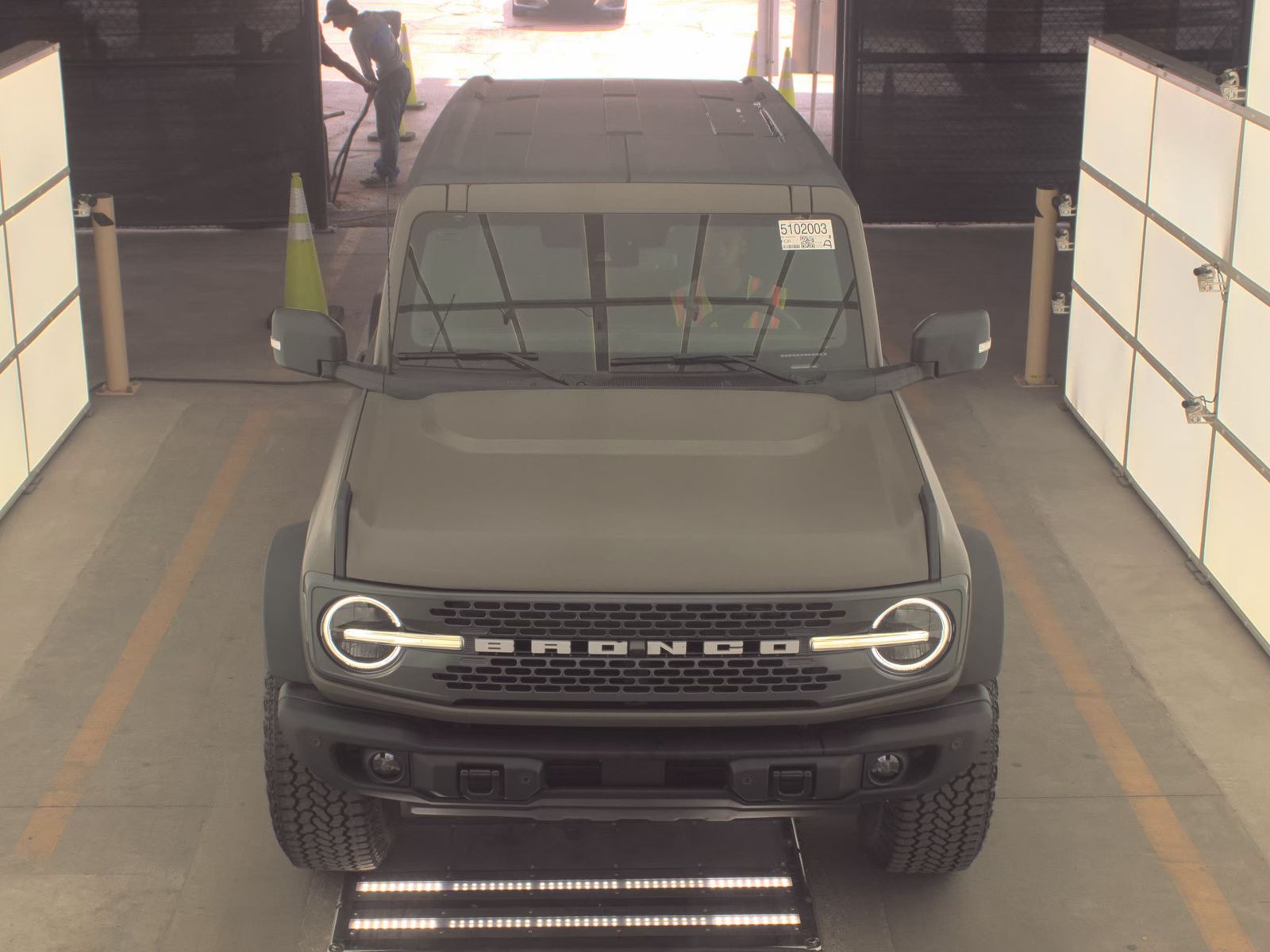 FORD BRONCO - 3
