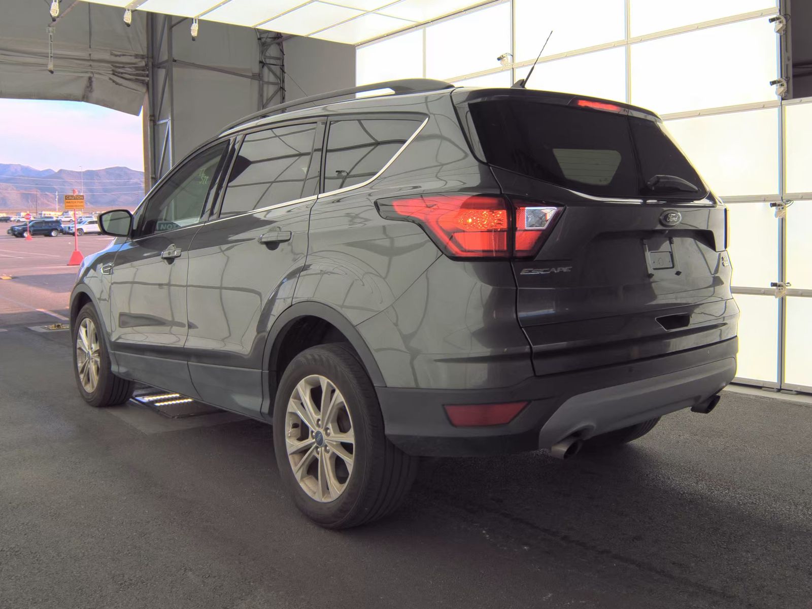 FORD ESCAPE - 7