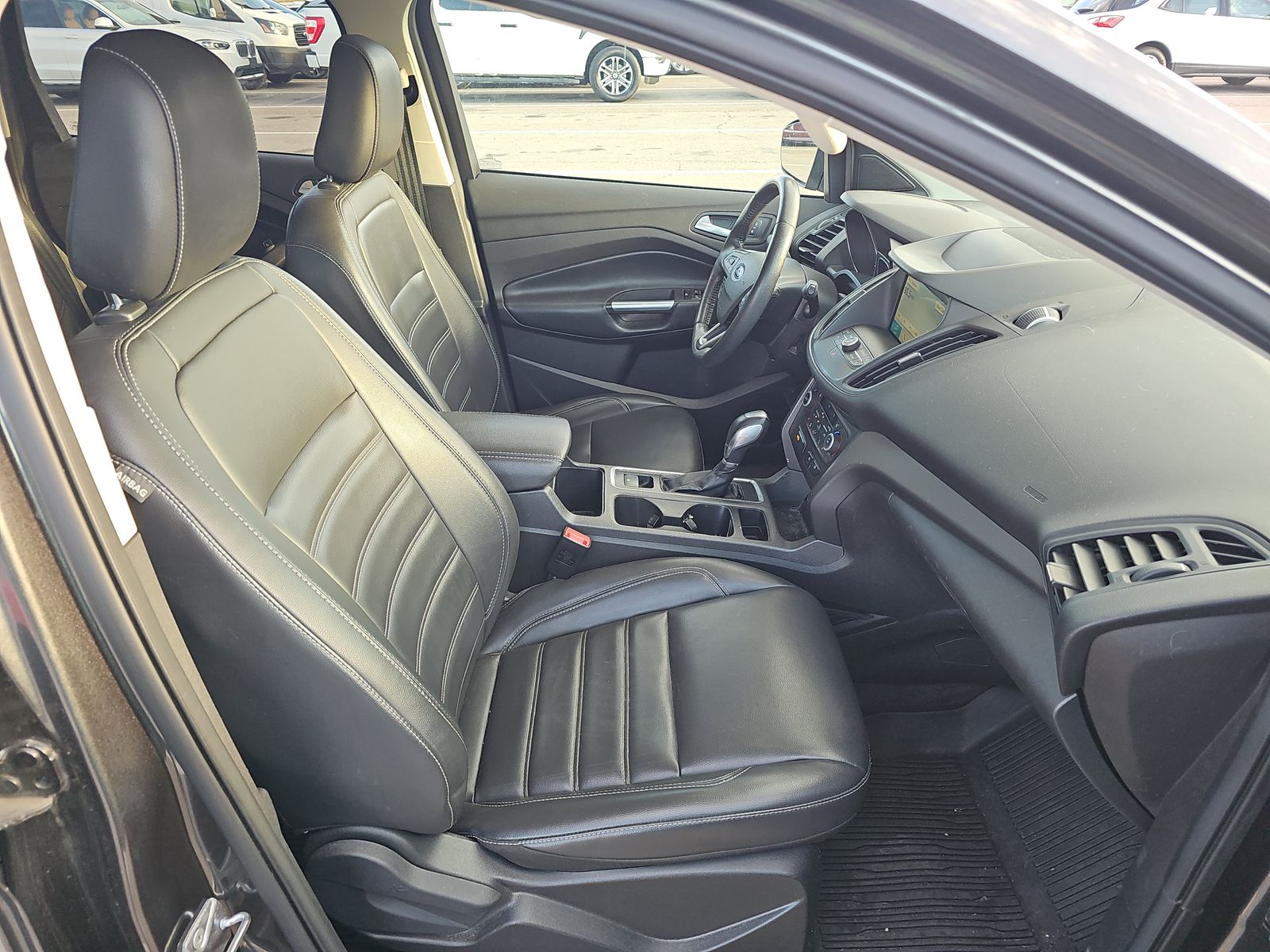 FORD ESCAPE - 9