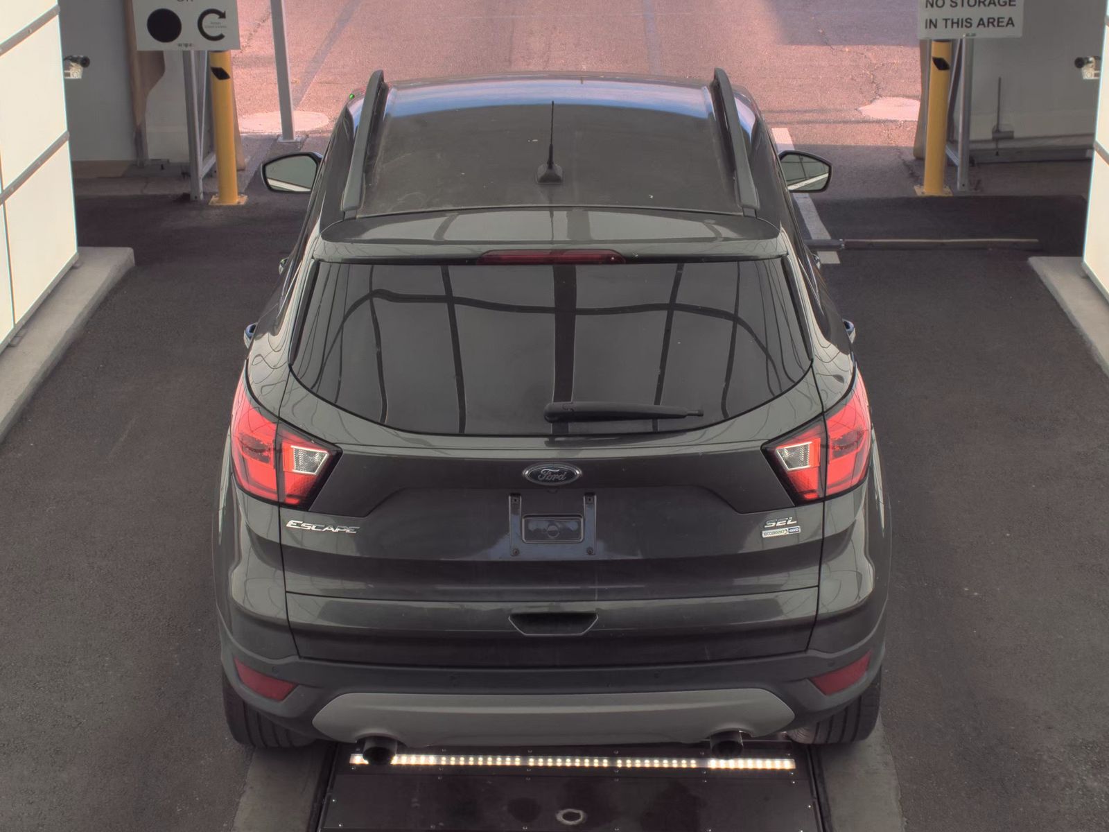 FORD ESCAPE - 6