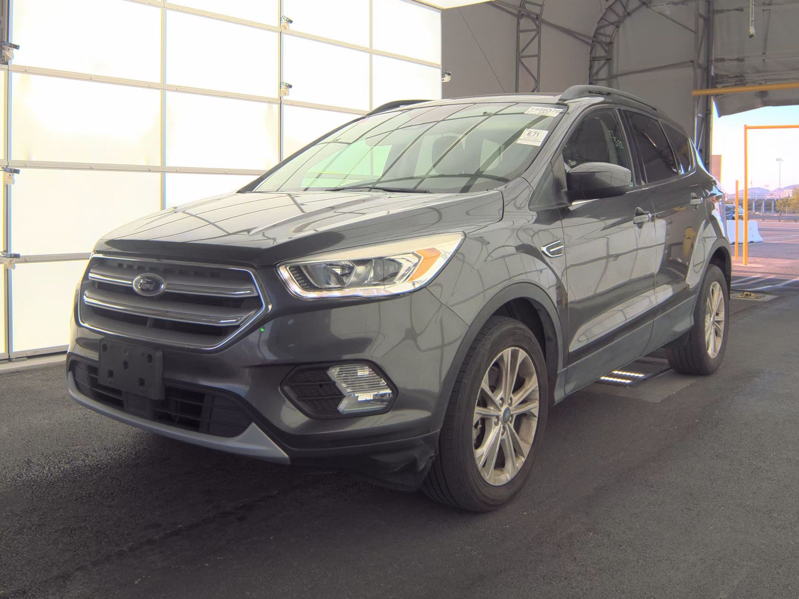 FORD ESCAPE - 1