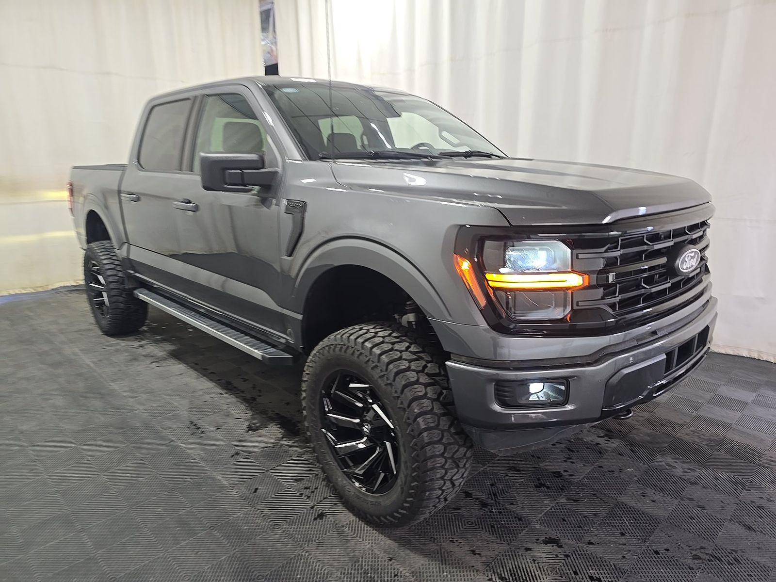 FORD F-150 - 4