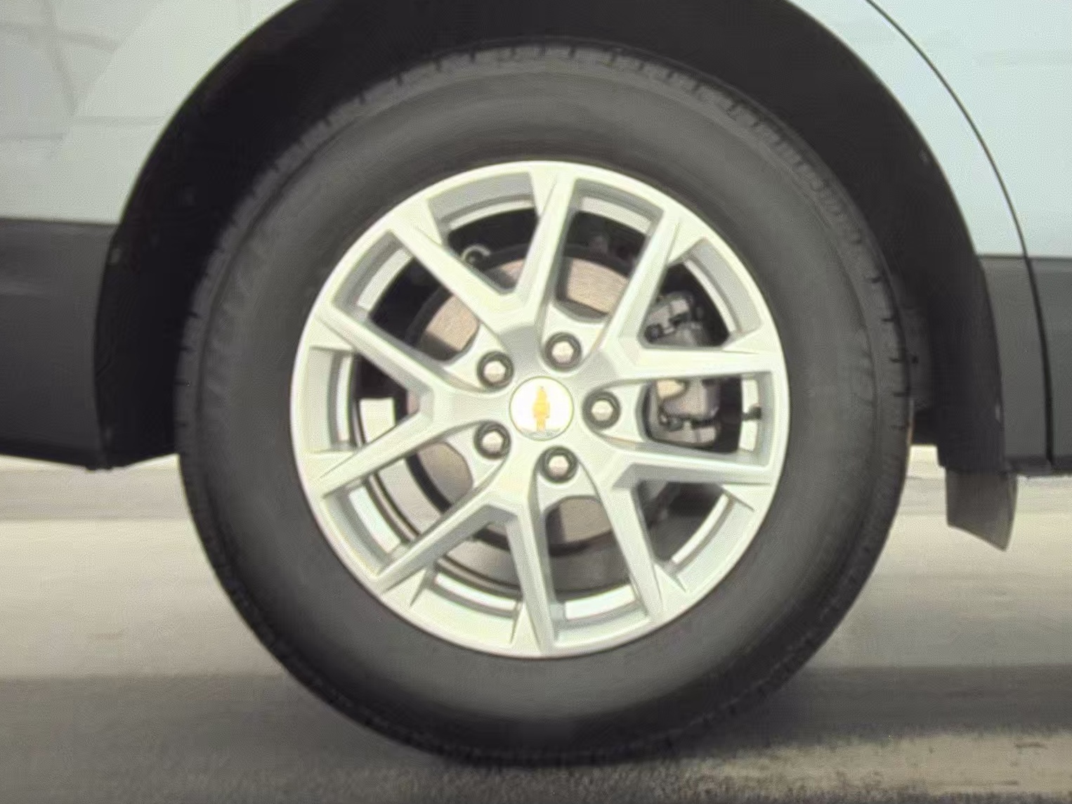 2023 Chevrolet Equinox LS AWD
