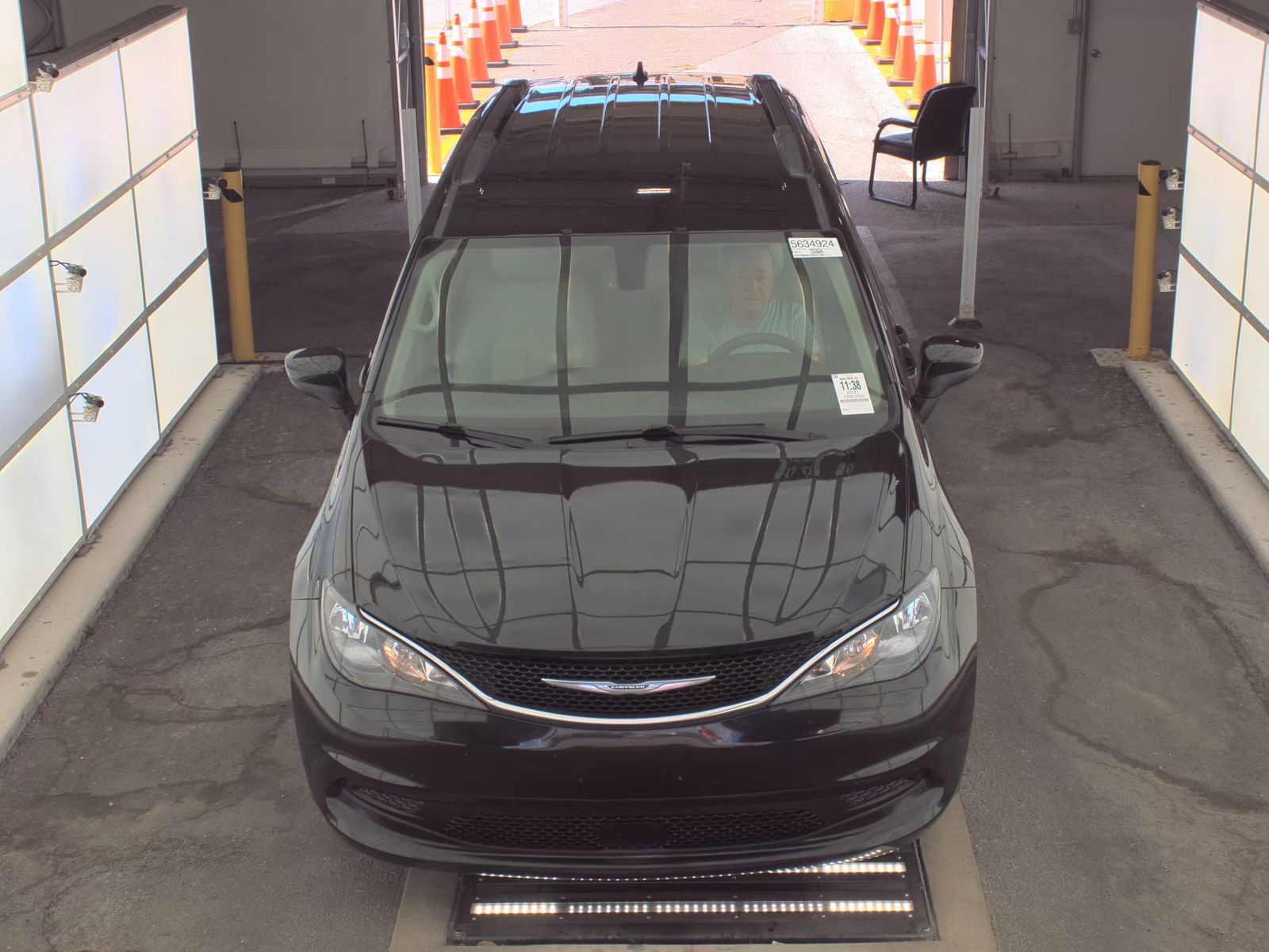 CHRYSLER VOYAGER - 3