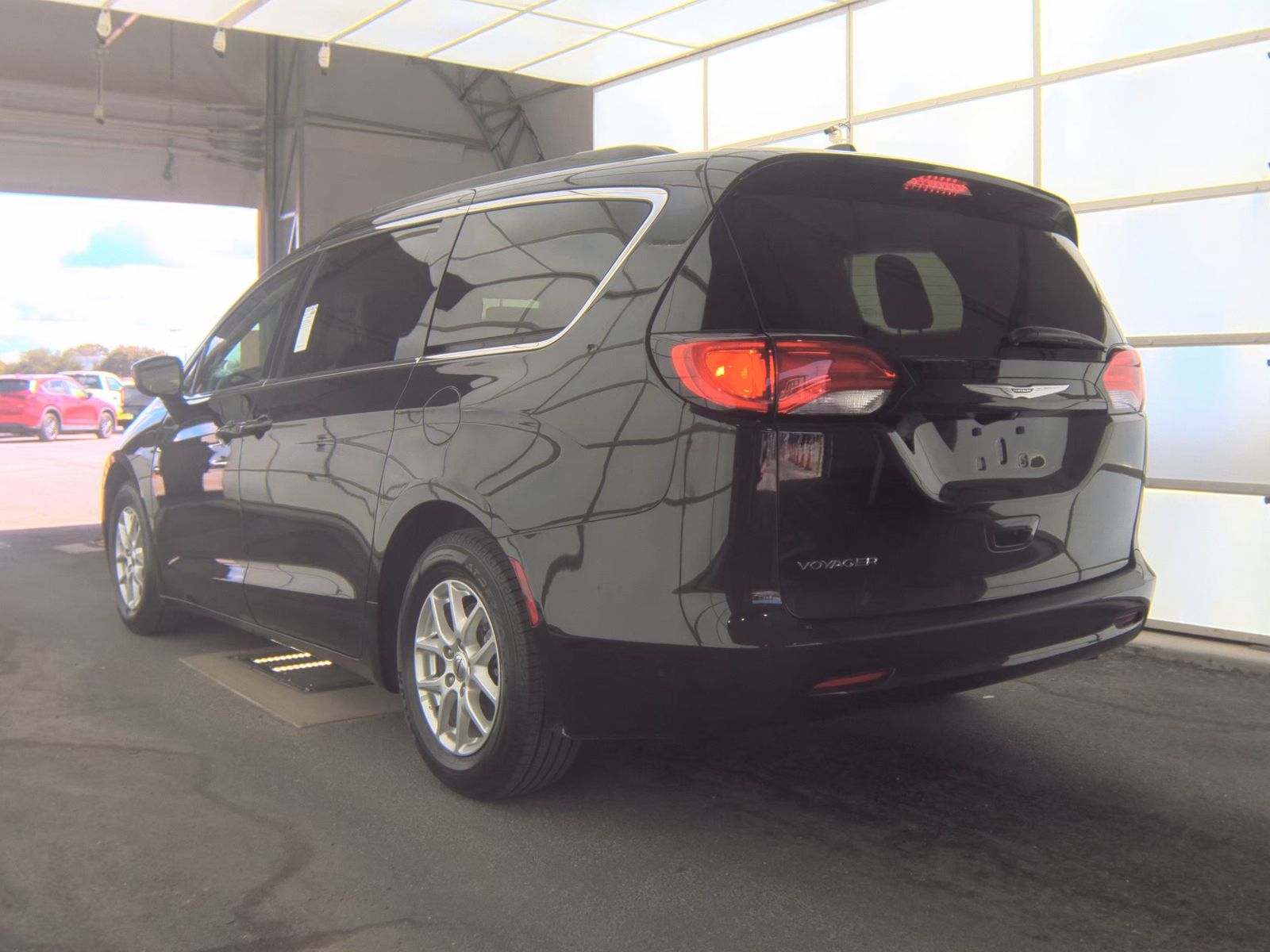CHRYSLER VOYAGER - 9