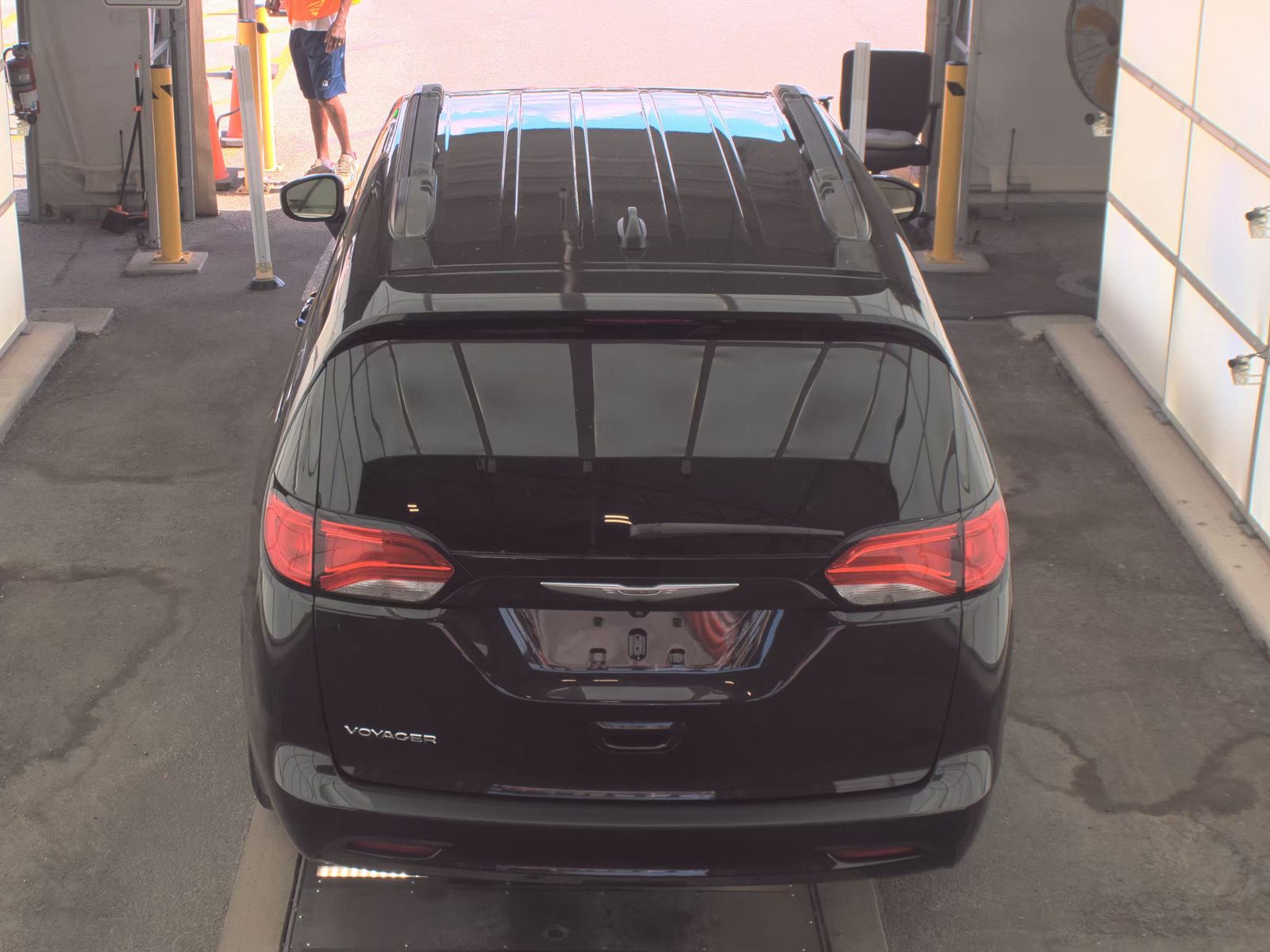 CHRYSLER VOYAGER - 7