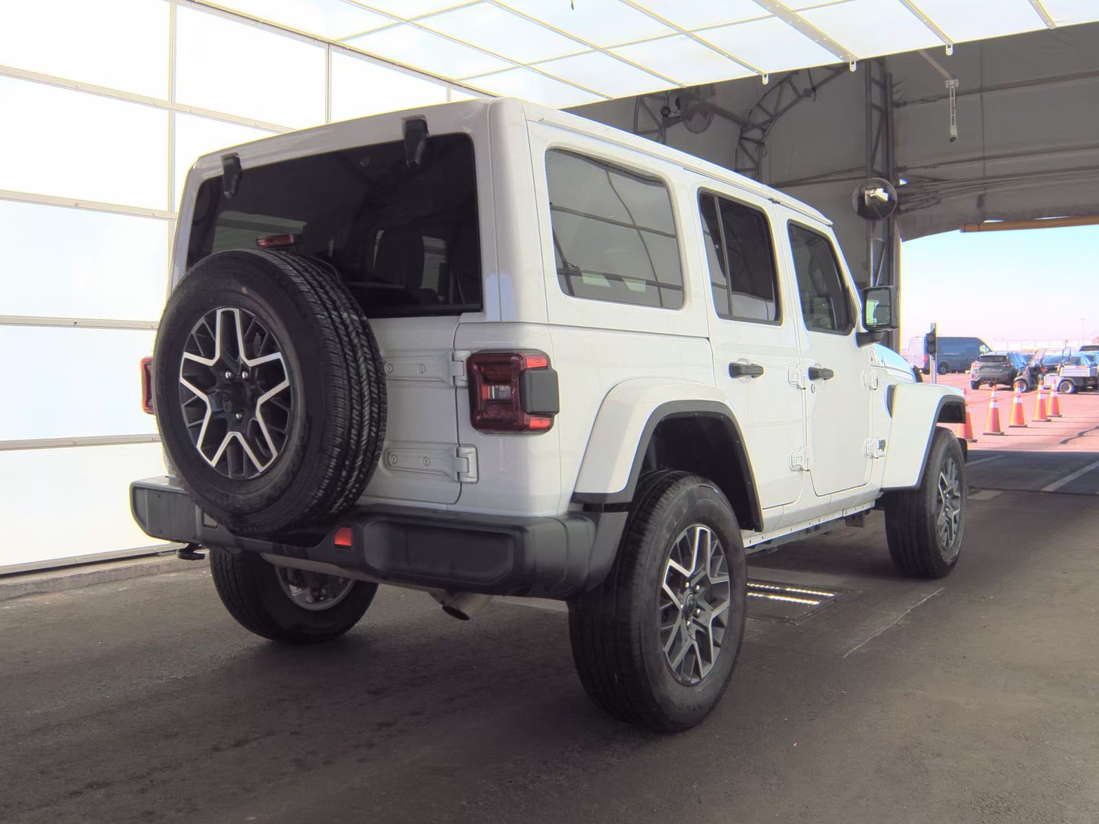 2025 Jeep Wrangler Sahara AWD