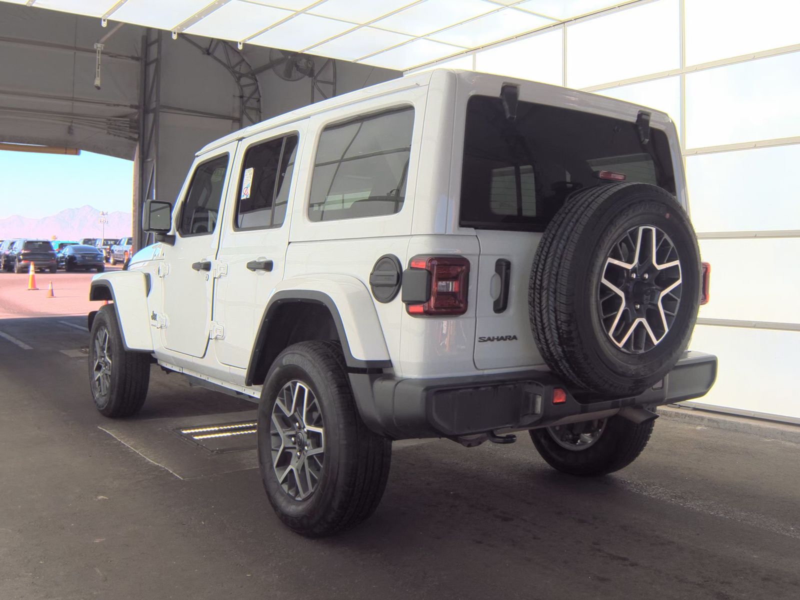 2025 Jeep Wrangler Sahara AWD