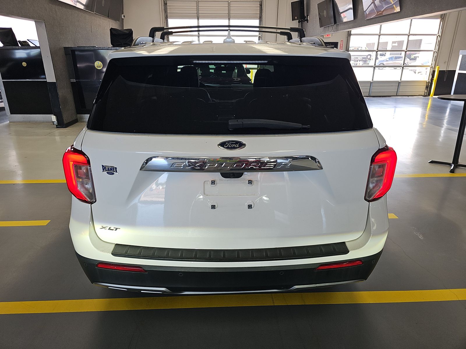FORD EXPLORER - 6
