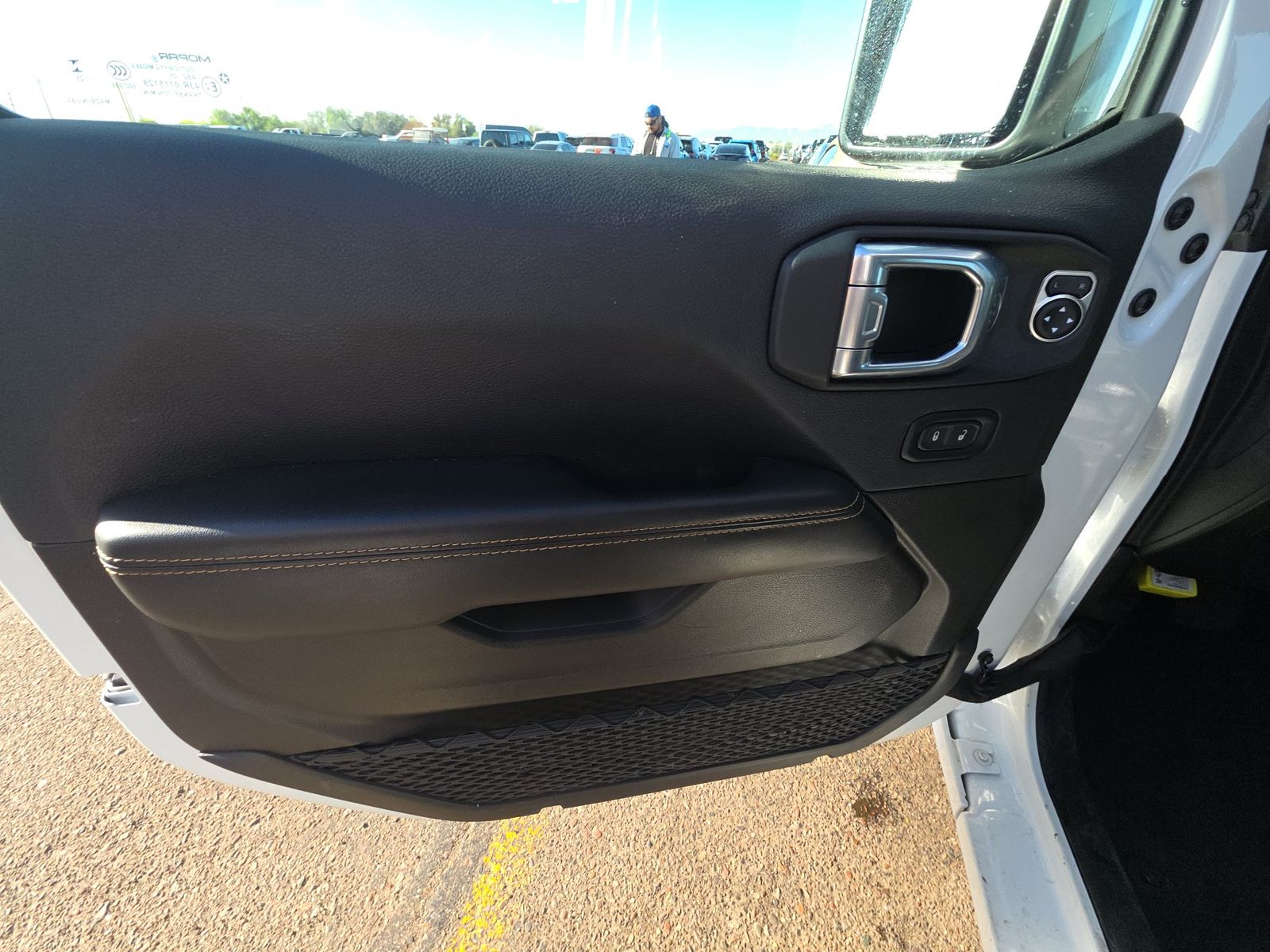 2025 Jeep Wrangler Sahara AWD