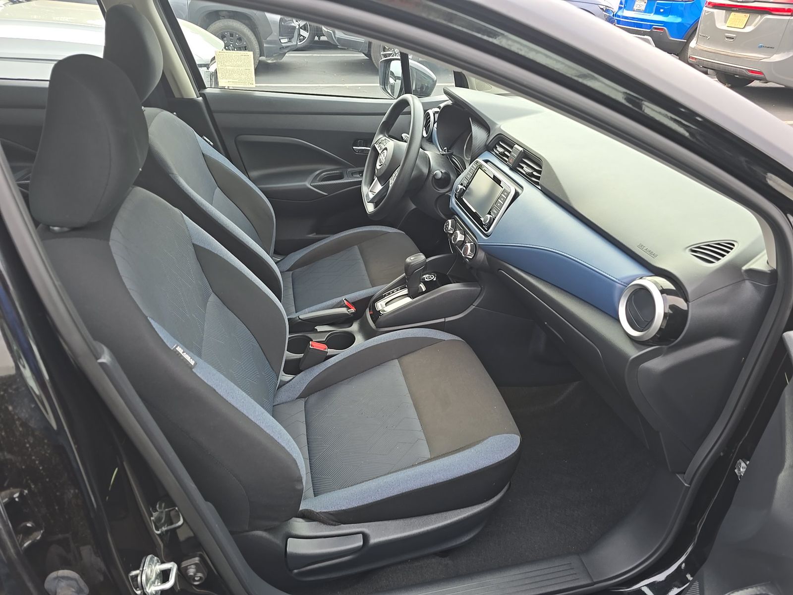 NISSAN VERSA - 9