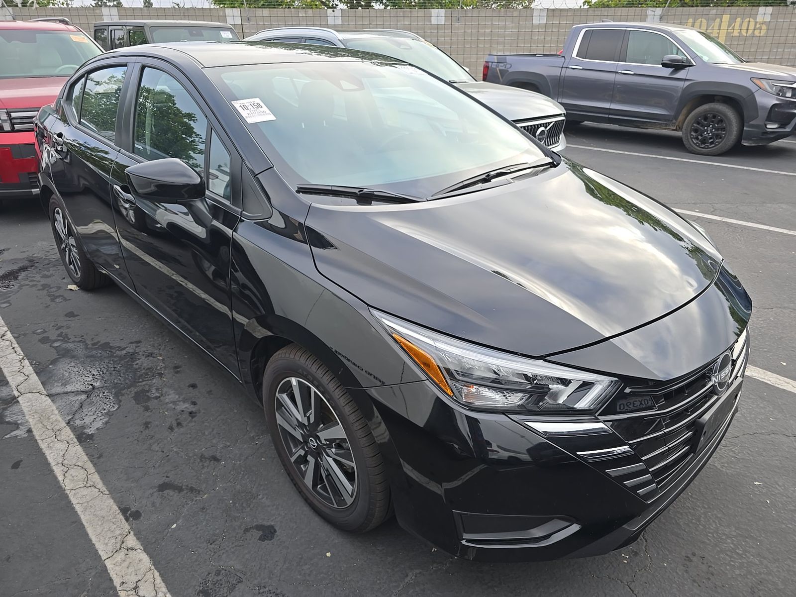 NISSAN VERSA - 4