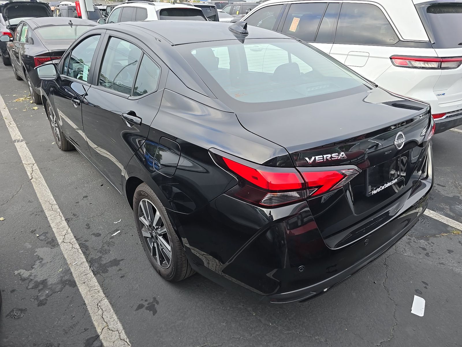 NISSAN VERSA - 7