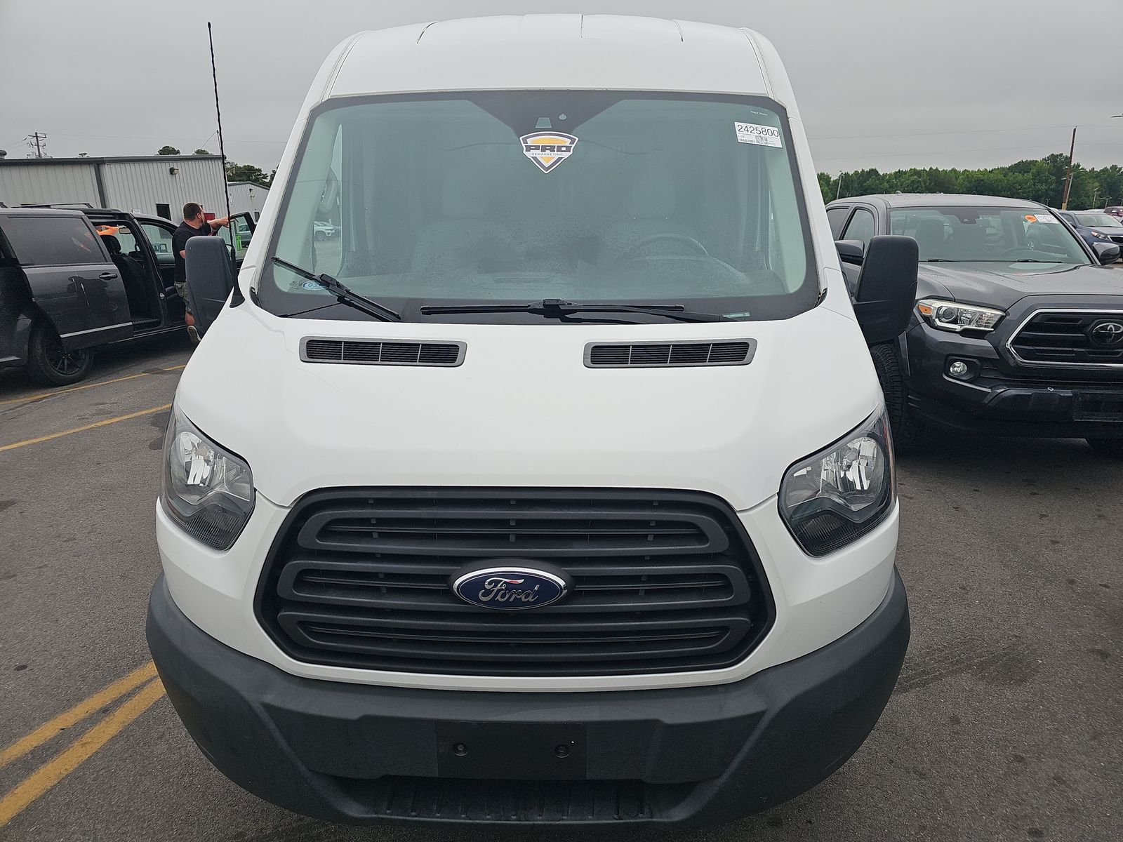 FORD TRANSIT 250 - 3