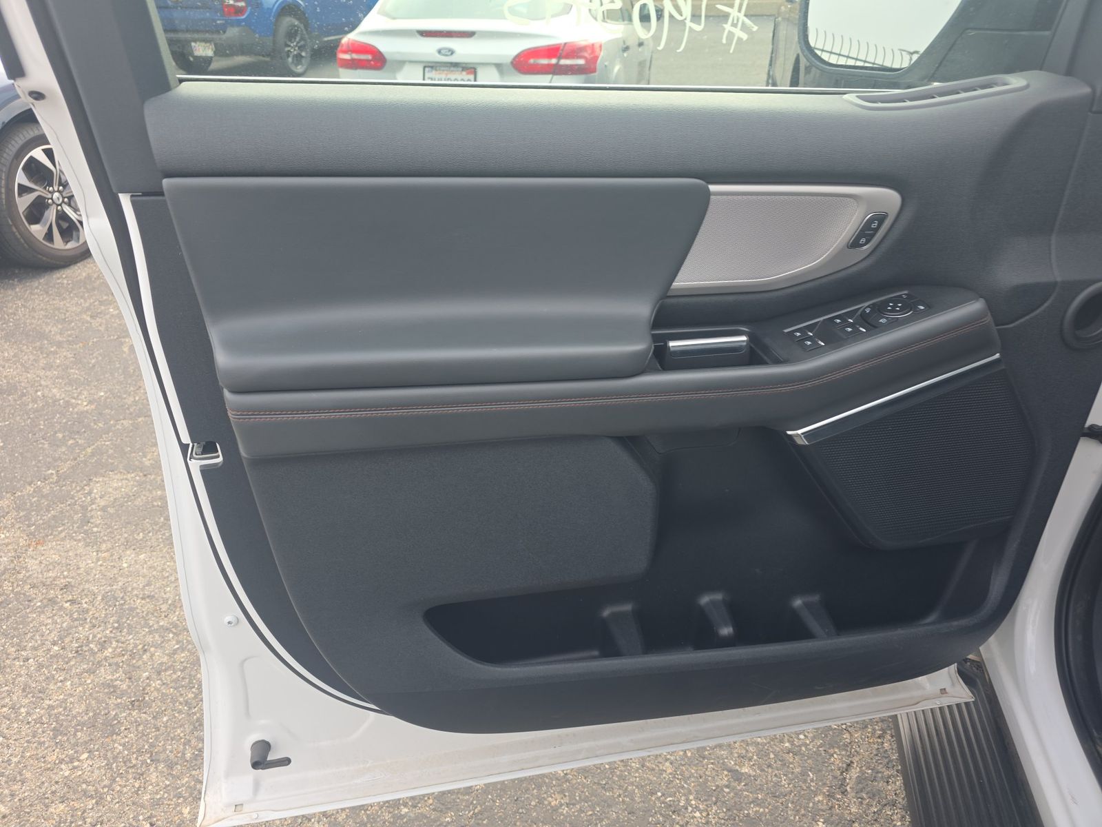 FORD EXPEDITION MAX - 10