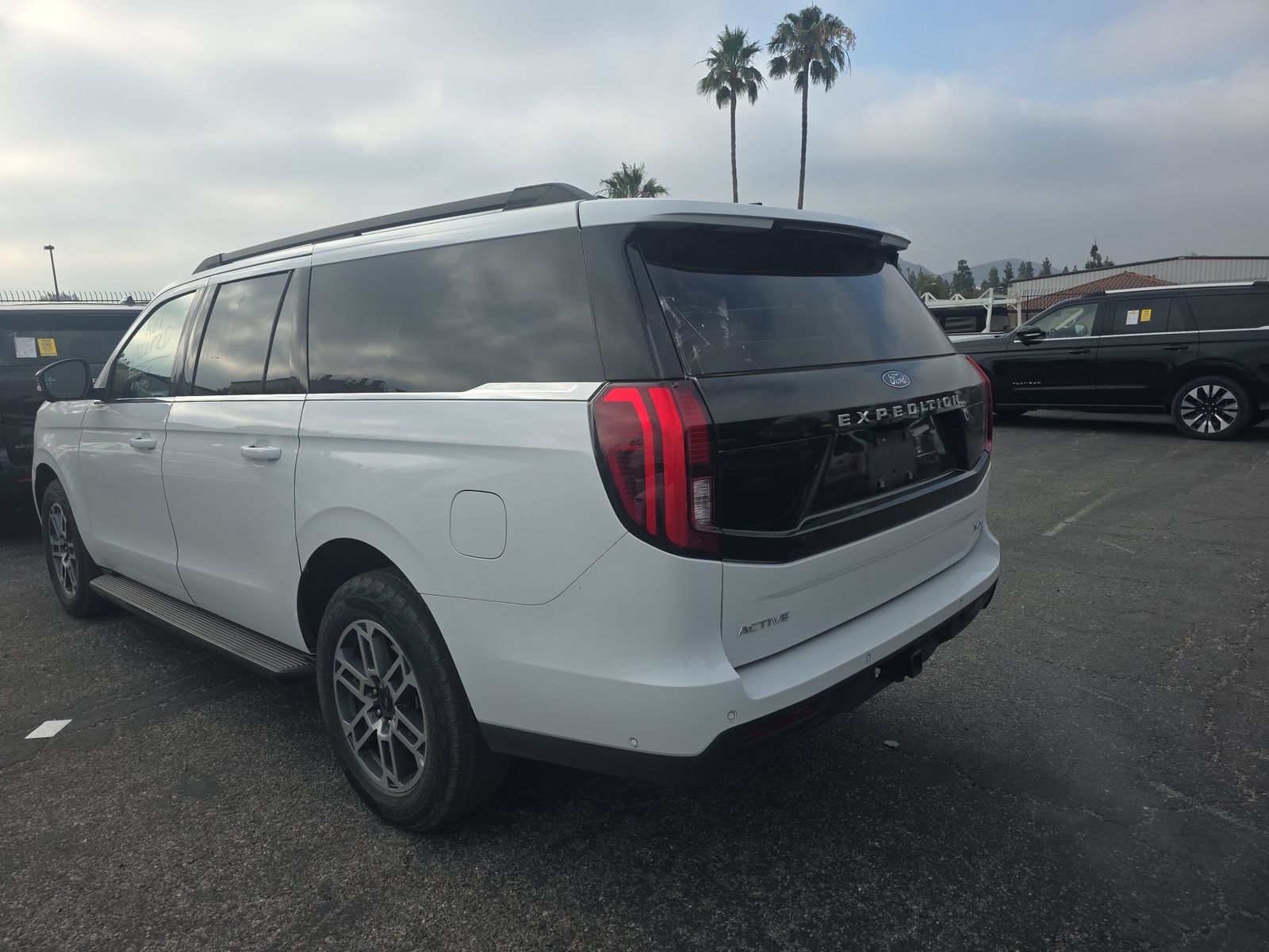 FORD EXPEDITION MAX - 7