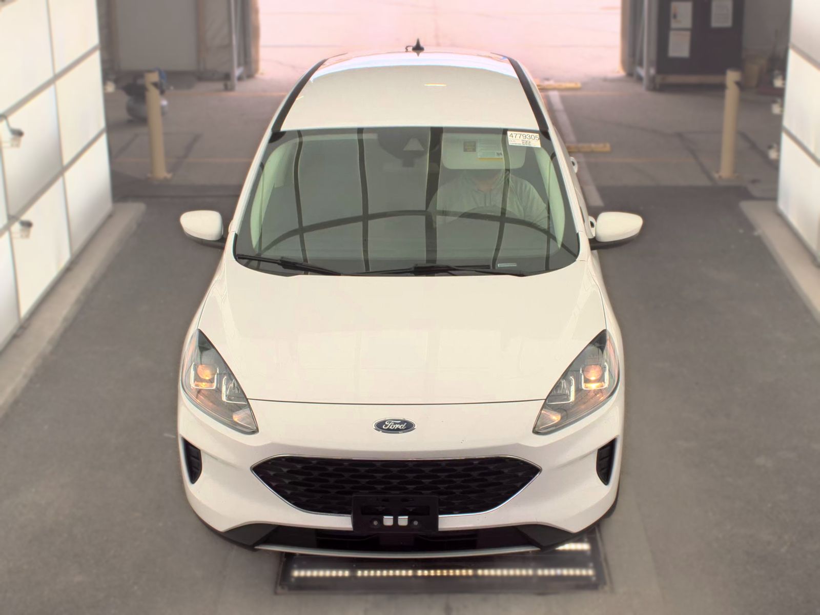 FORD ESCAPE - 3