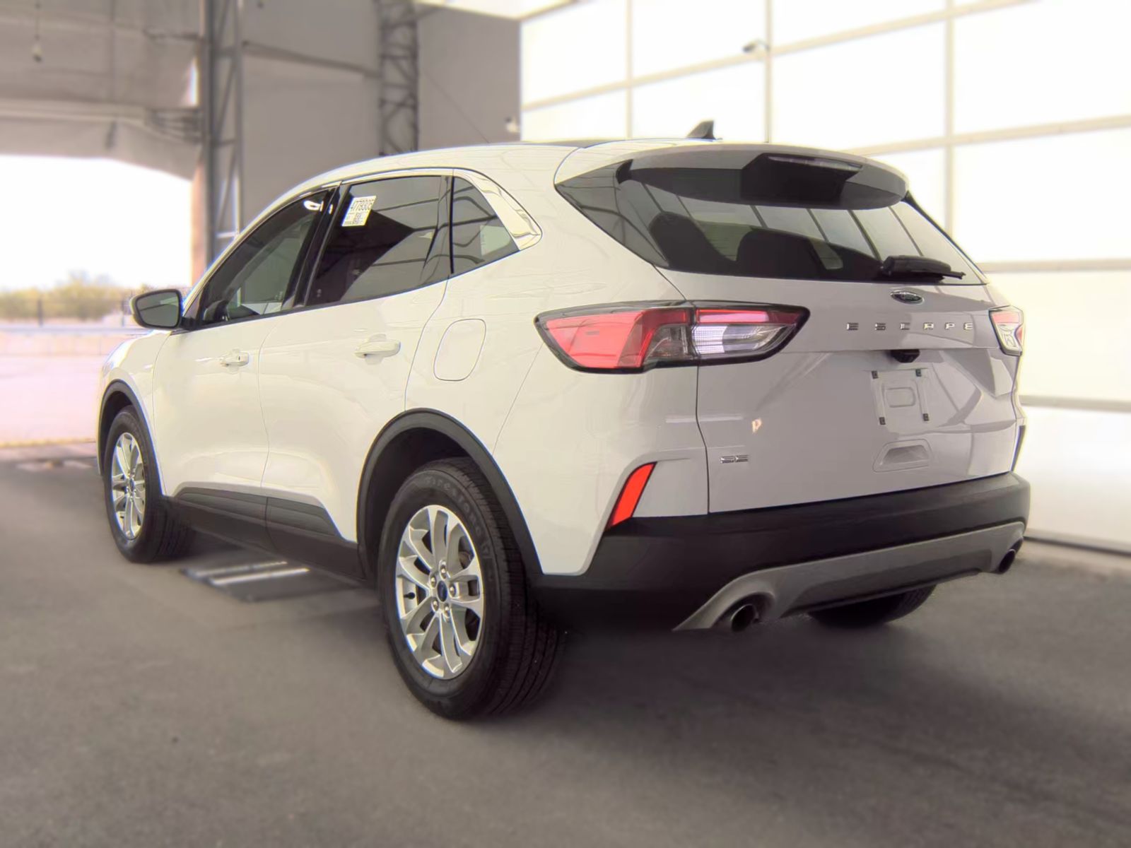 FORD ESCAPE - 9