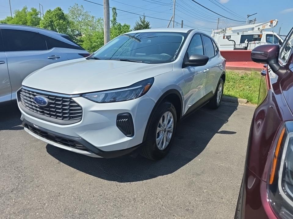FORD ESCAPE - 1