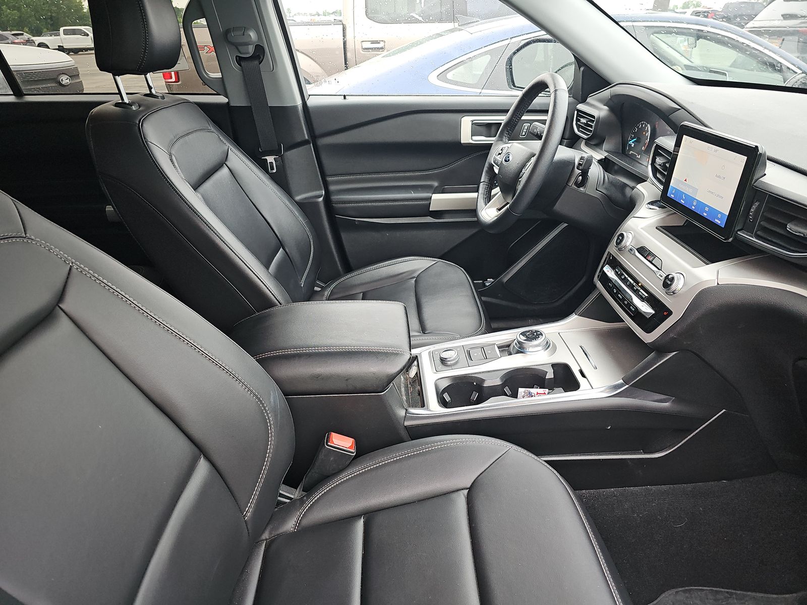 FORD EXPLORER - 9