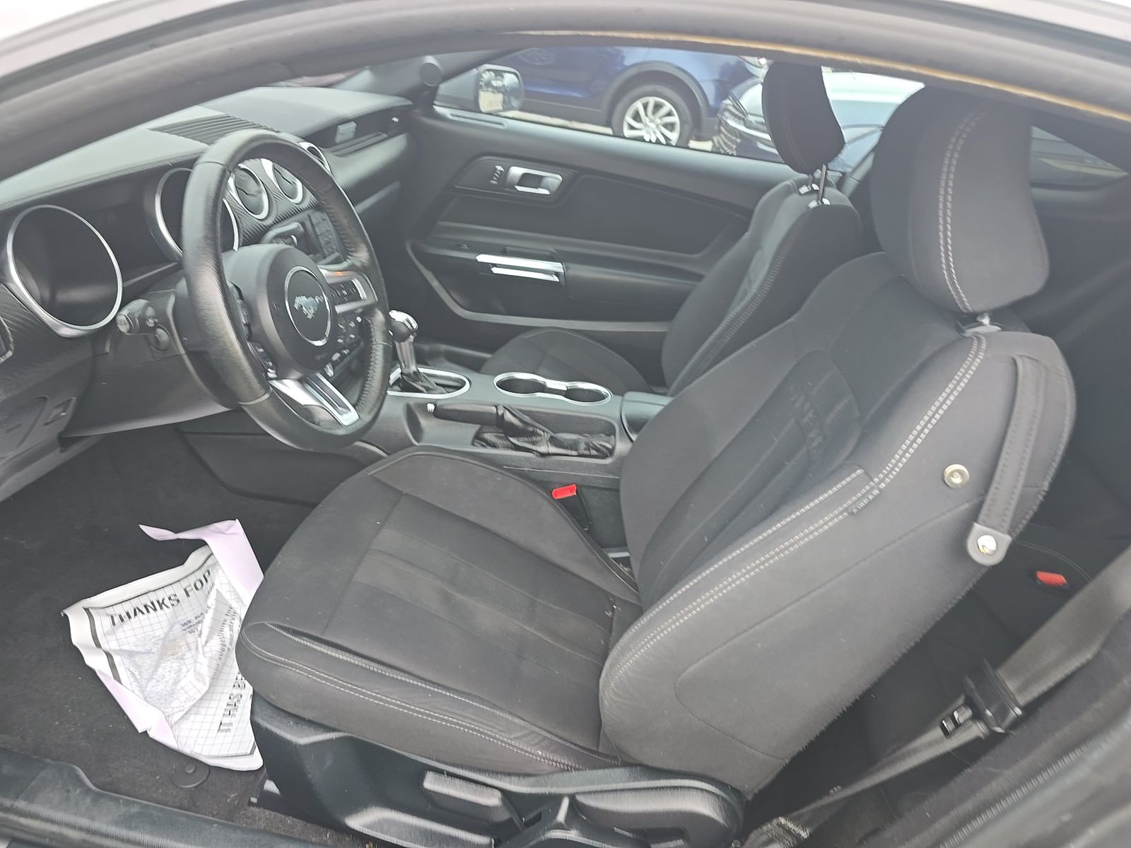 FORD MUSTANG - 8