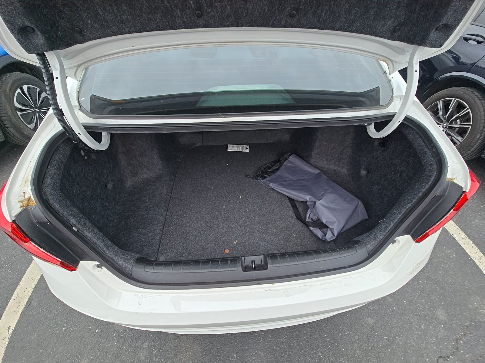 2022 Honda Accord LX FWD