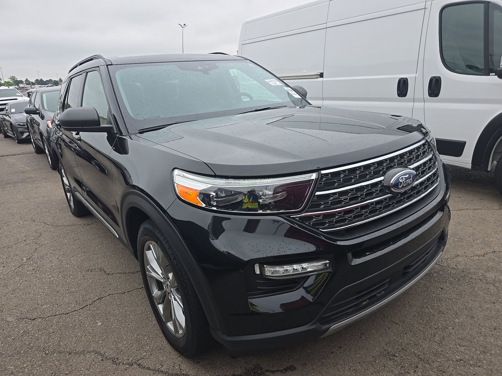 FORD EXPLORER - 4