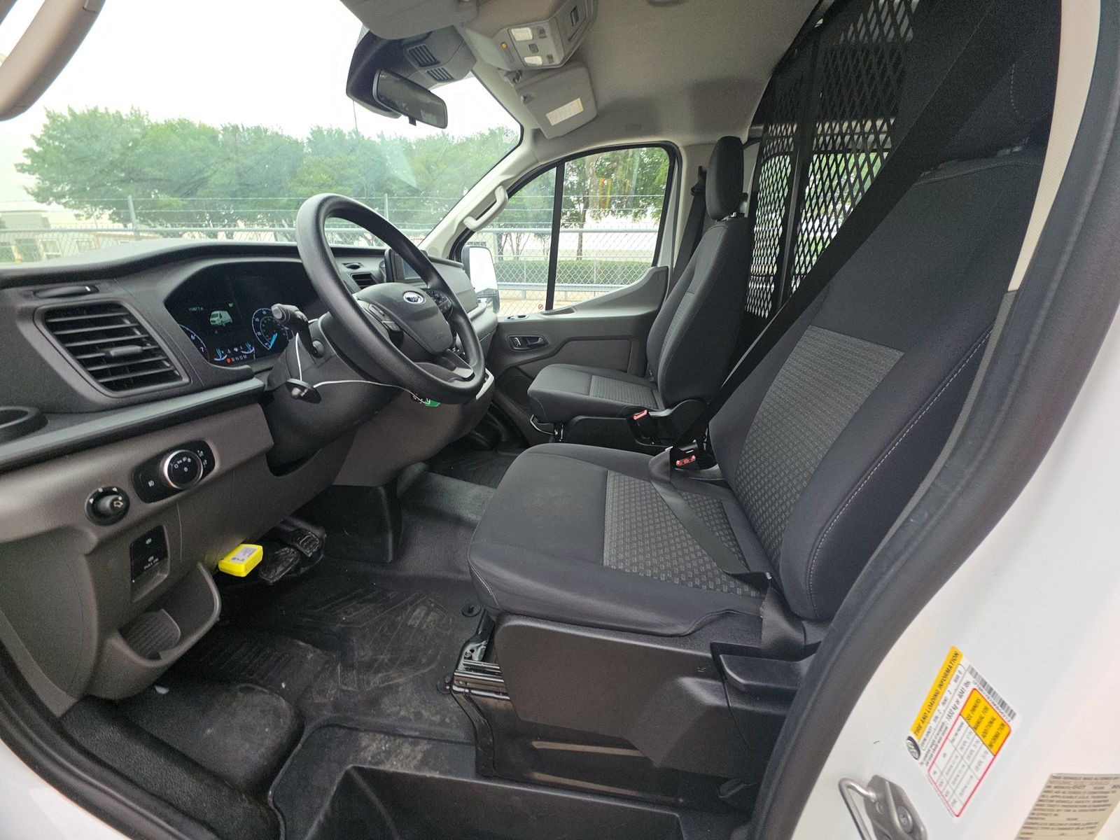 FORD TRANSIT 250 - 8