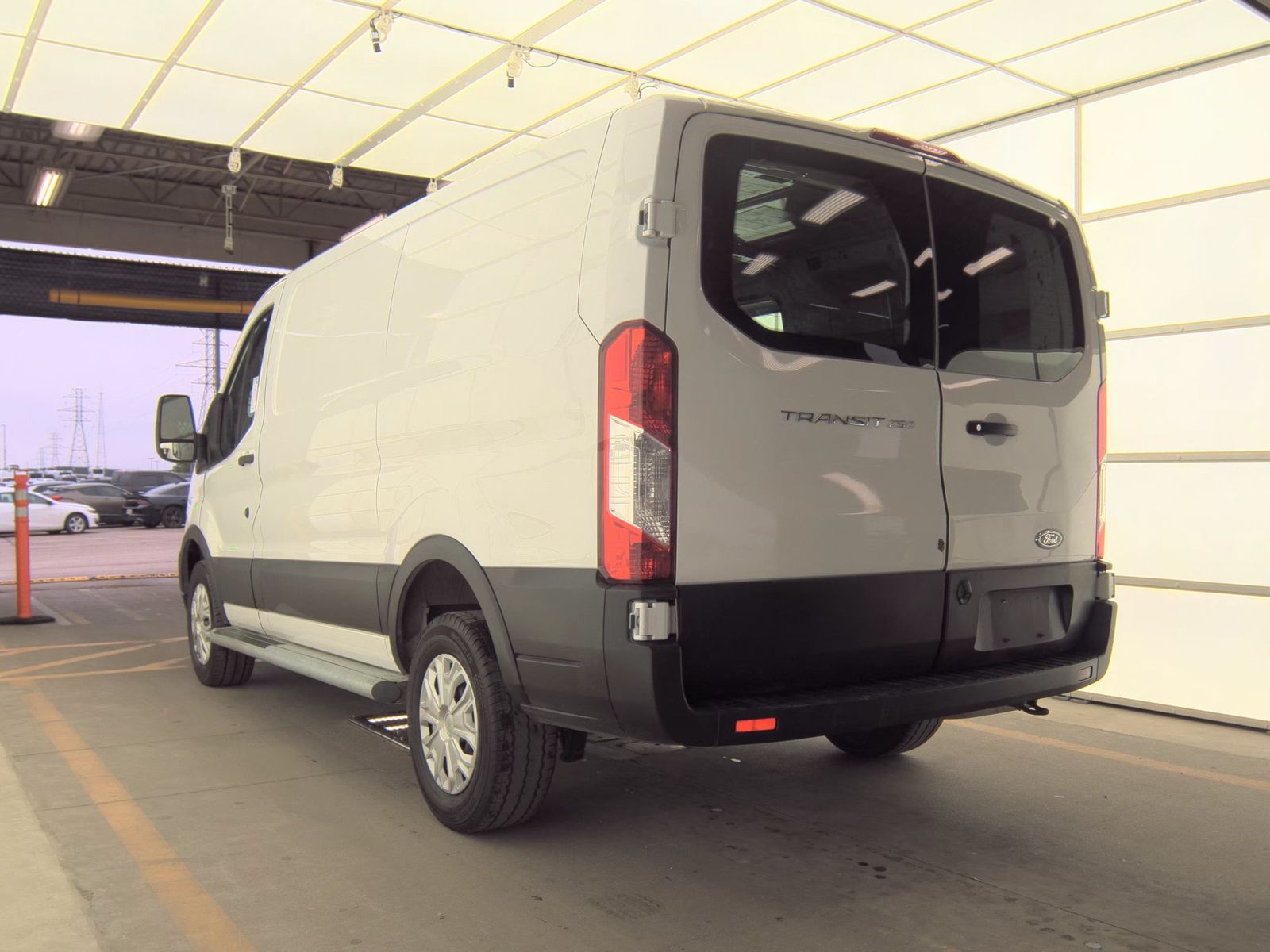 FORD TRANSIT 250 - 7