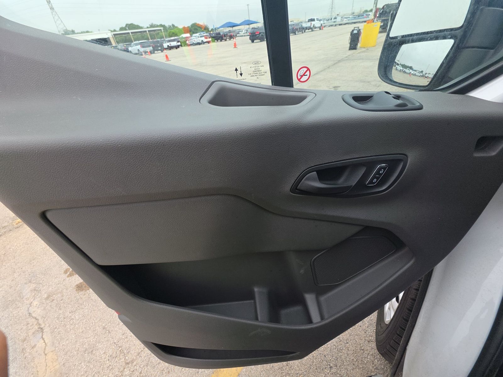 FORD TRANSIT 250 - 10