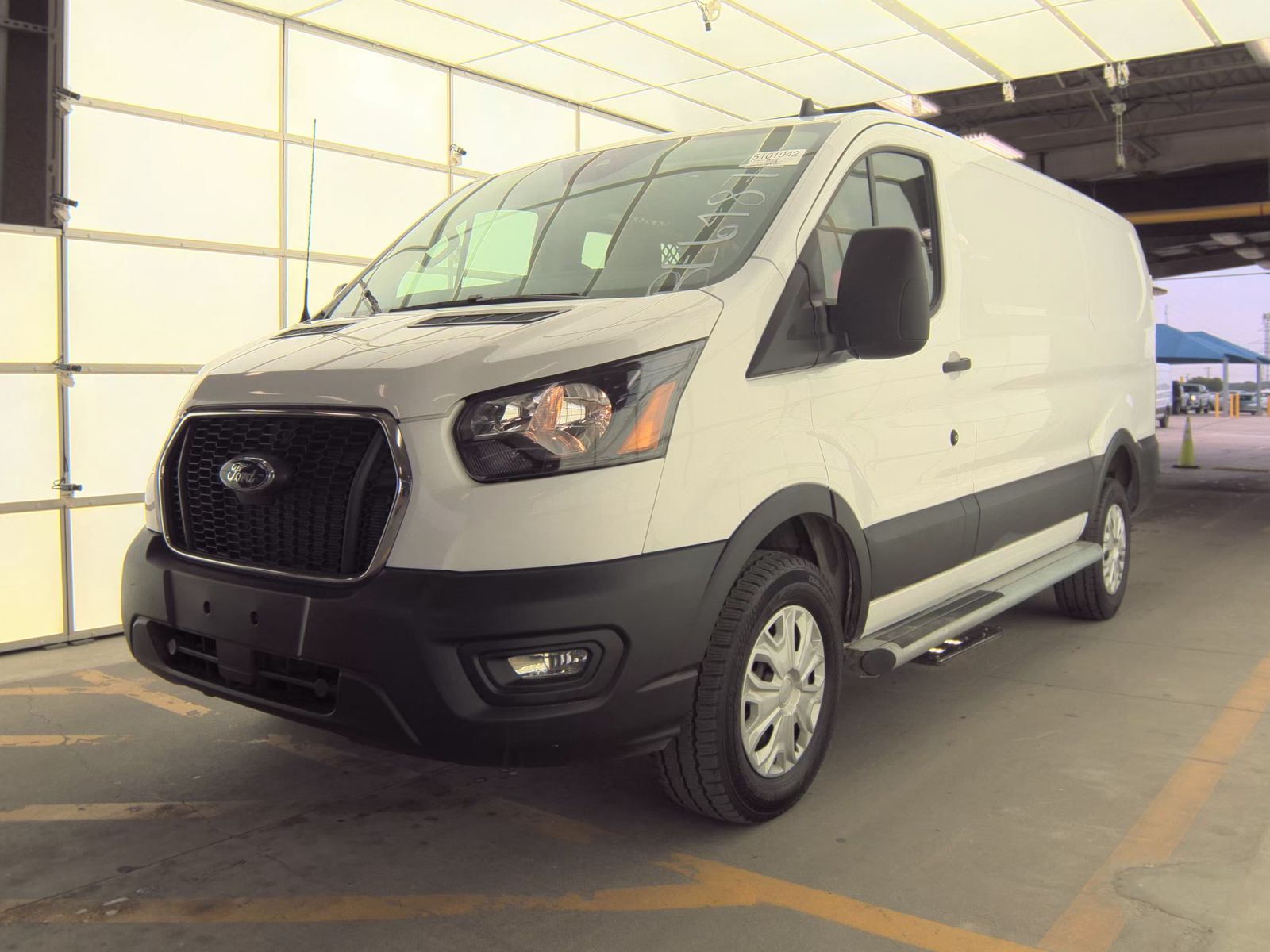 FORD TRANSIT 250 - 1