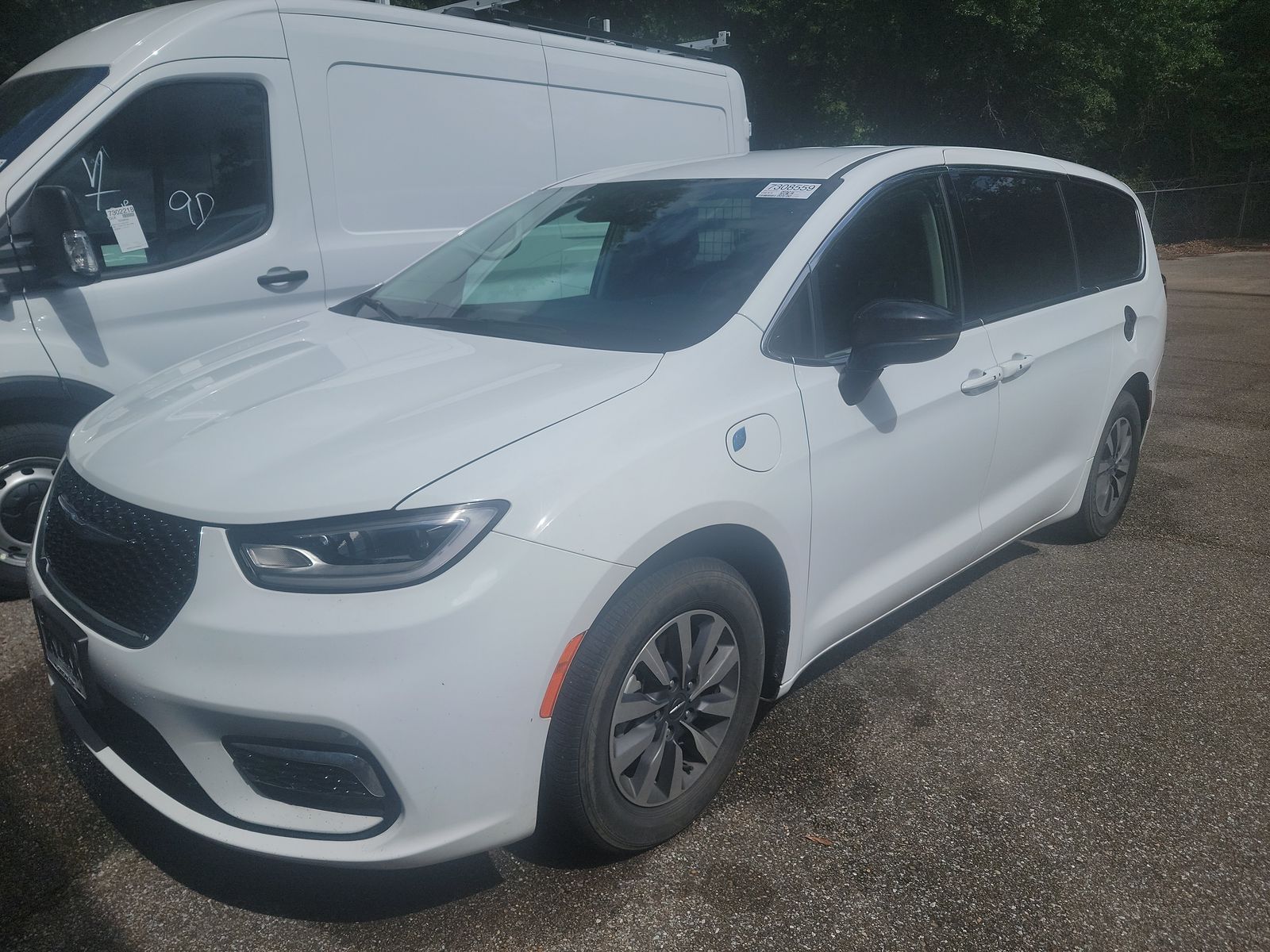2024 Chrysler Pacifica Hybrid Select FWD