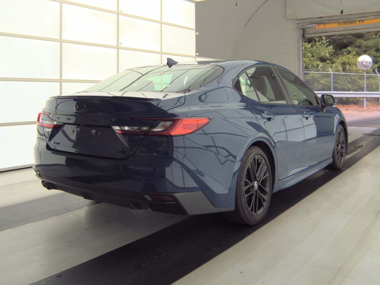 TOYOTA CAMRY - 6