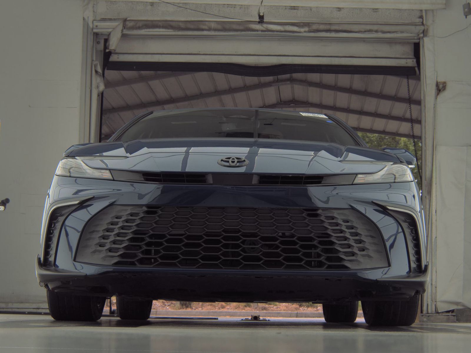 TOYOTA CAMRY - 4