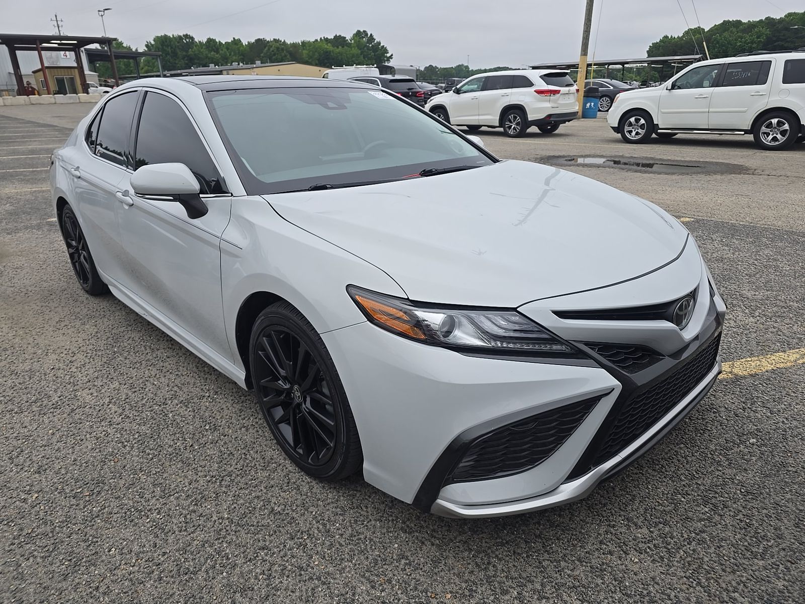 TOYOTA CAMRY - 4
