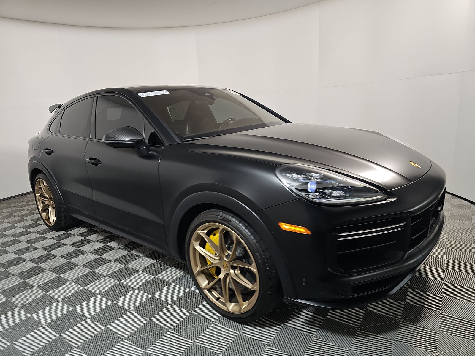 PORSCHE CAYENNE - 4
