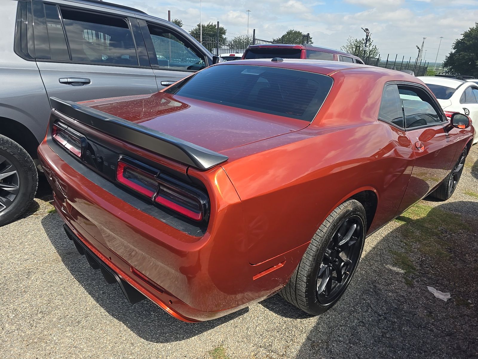 2021 Dodge Challenger SXT RWD