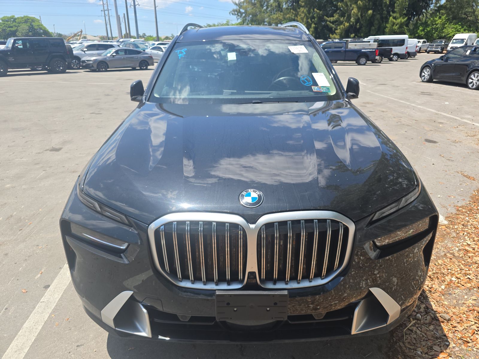 2025 BMW X7 xDrive40i AWD