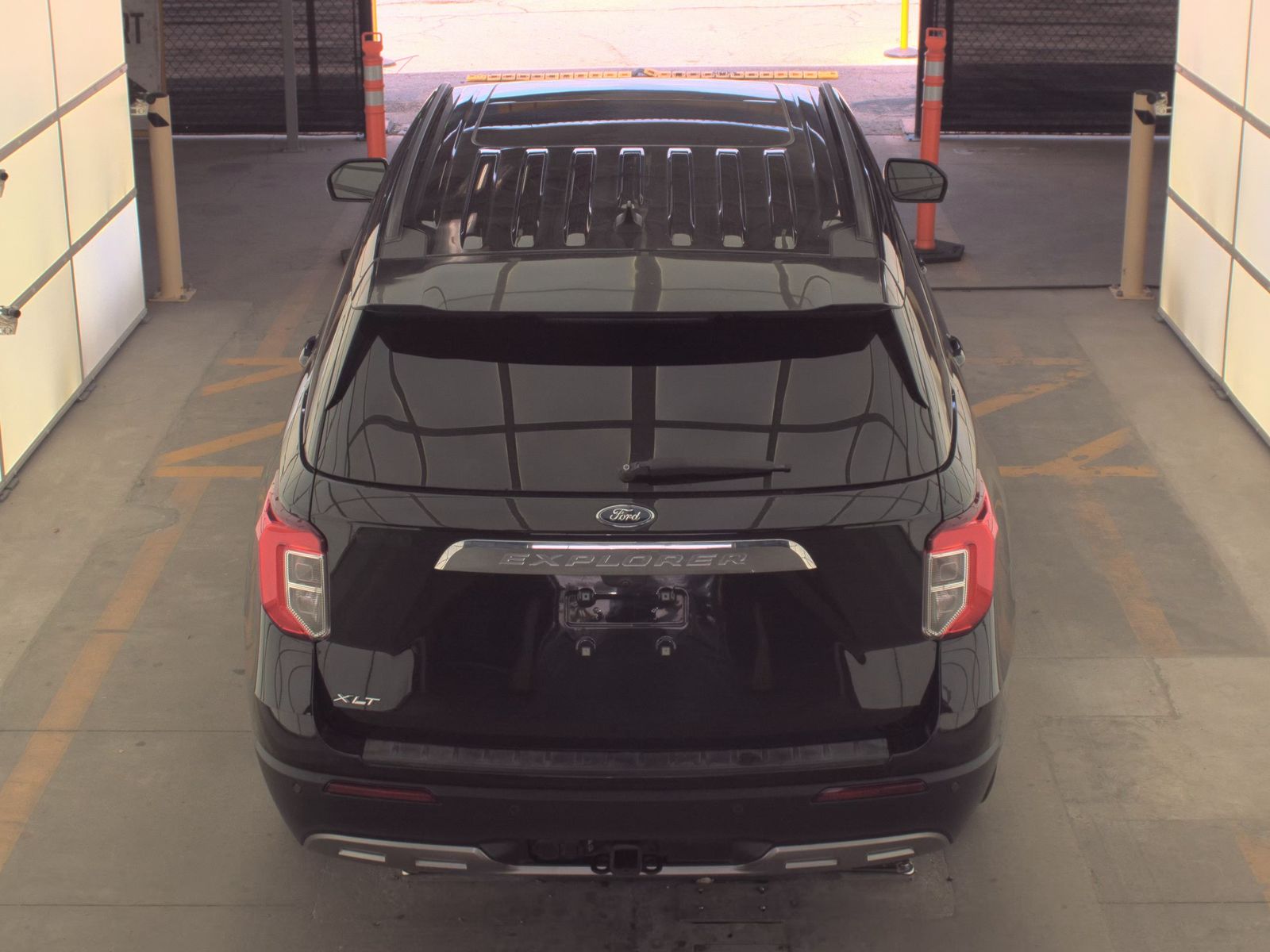 FORD EXPLORER - 7