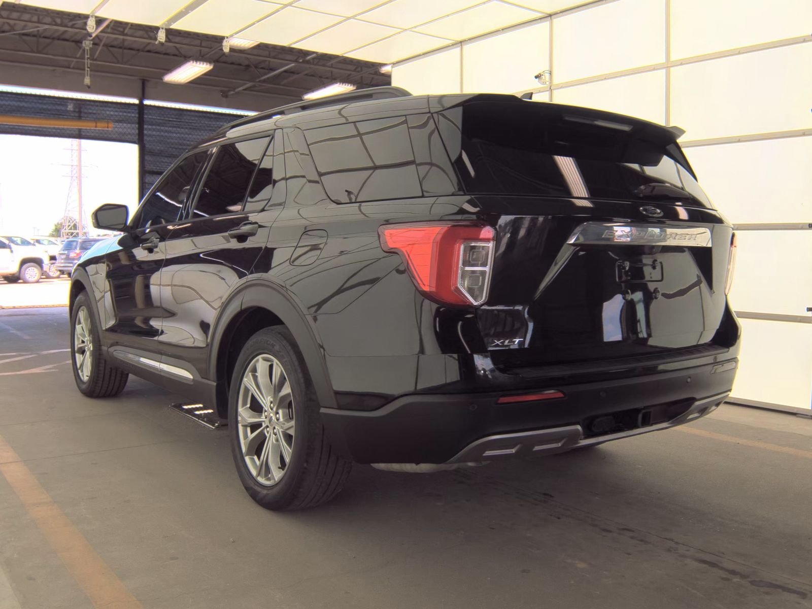FORD EXPLORER - 9