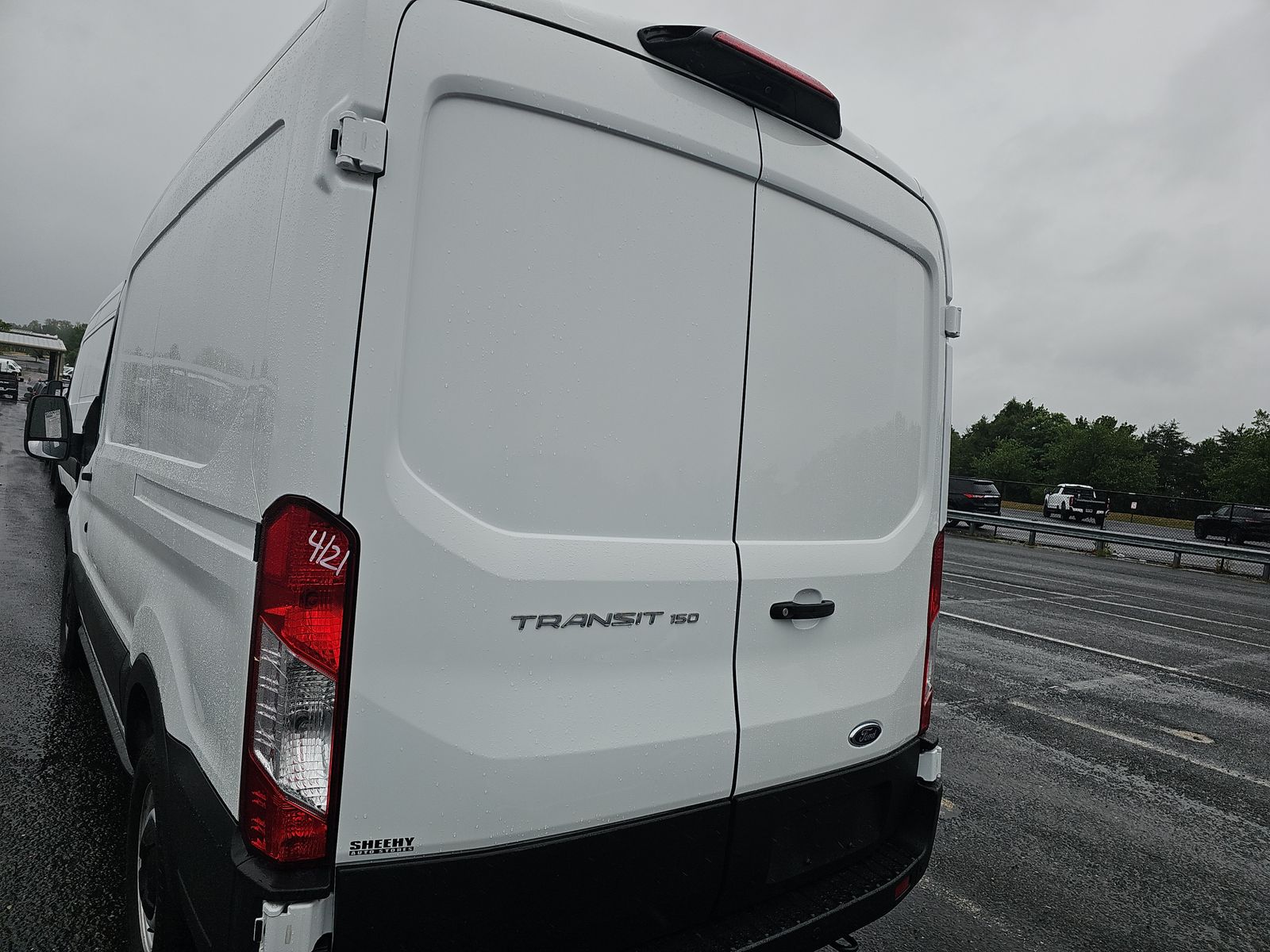 FORD TRANSIT 150 - 6
