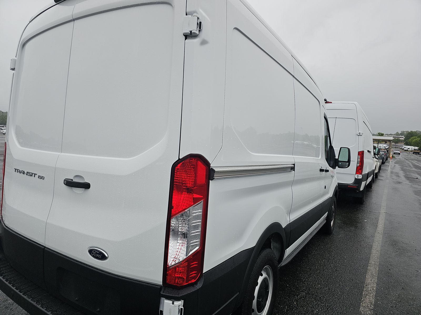 FORD TRANSIT 150 - 5