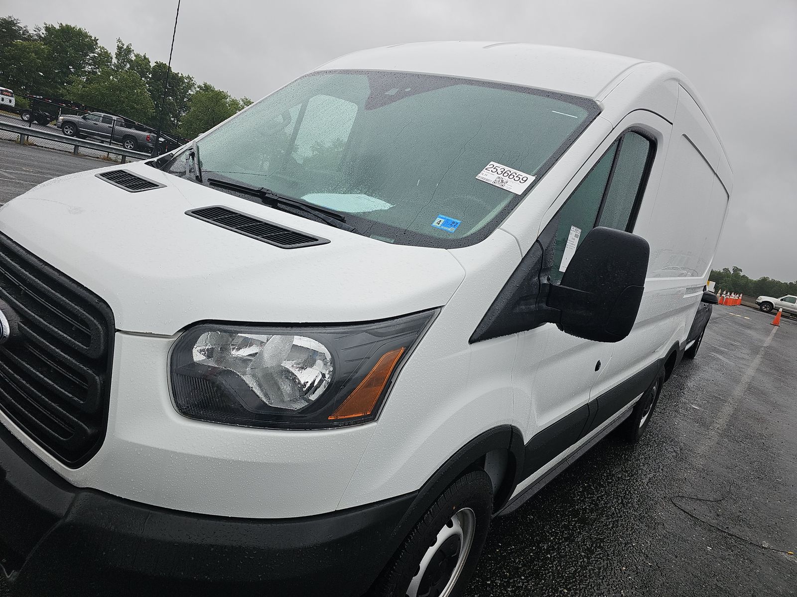 FORD TRANSIT 150 - 1