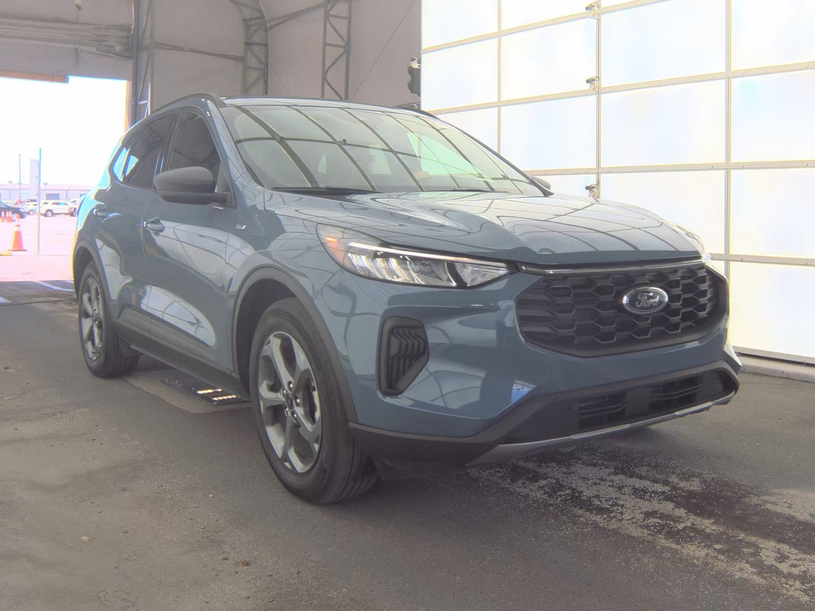 2025 Ford Escape ST-Line FWD