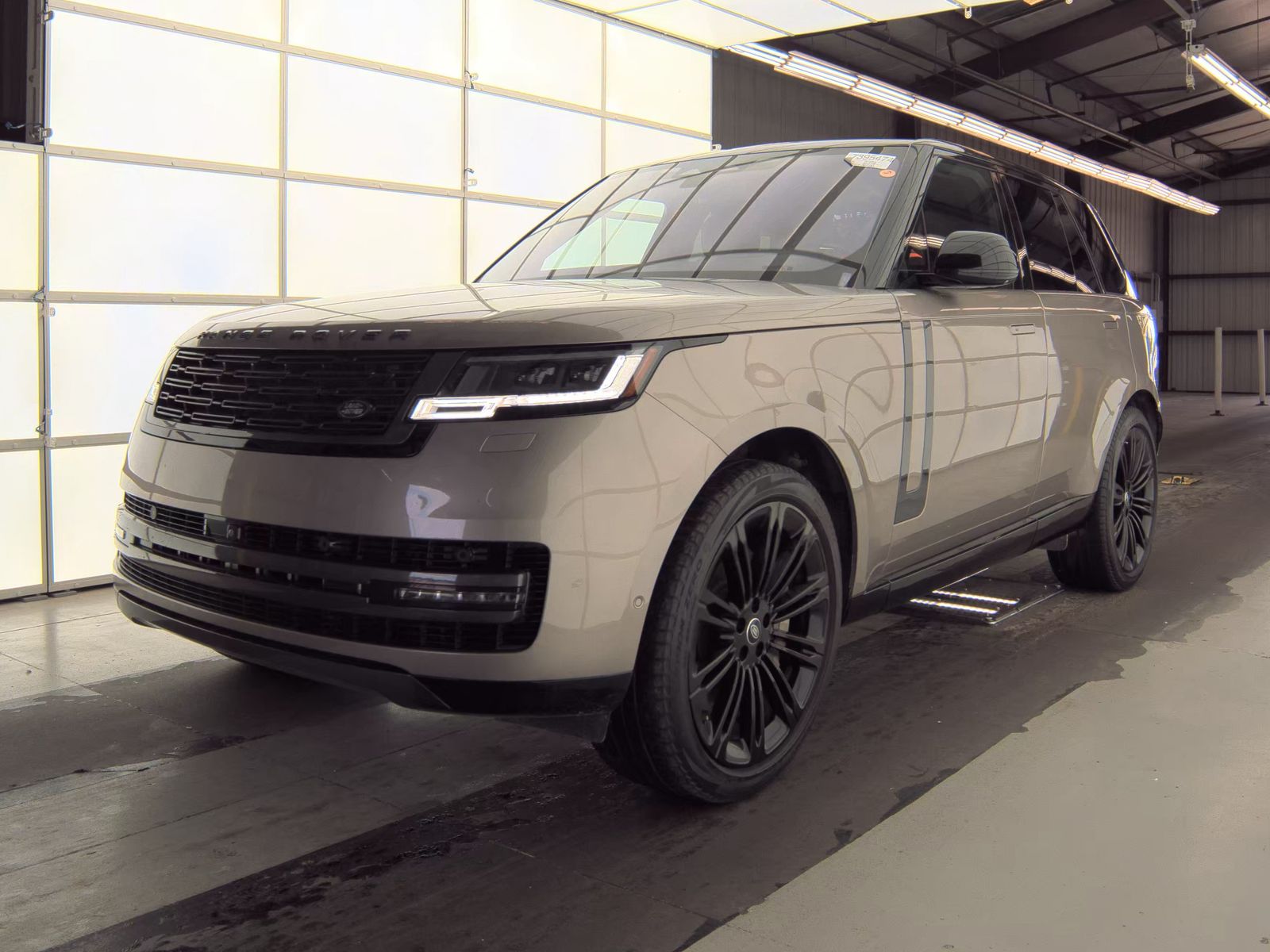 LAND ROVER RANGE ROVER - 1