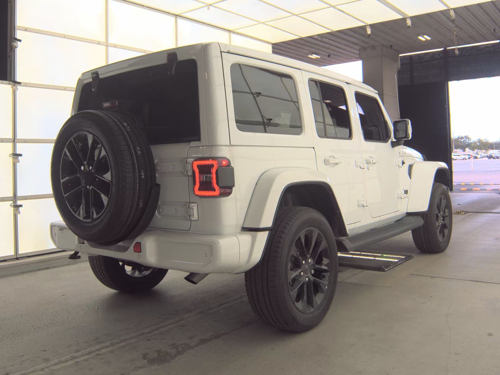 2023 Jeep Wrangler Sahara High Altitude AWD