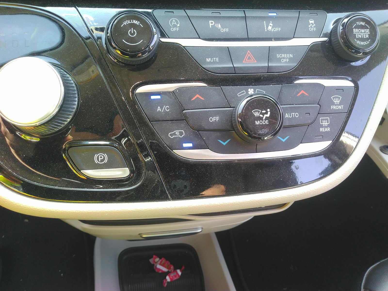2024 Chrysler Pacifica Touring L FWD