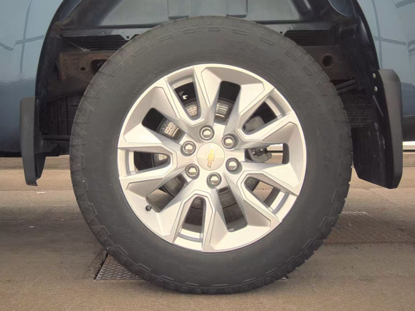 2024 Chevrolet Silverado 1500 Custom AWD