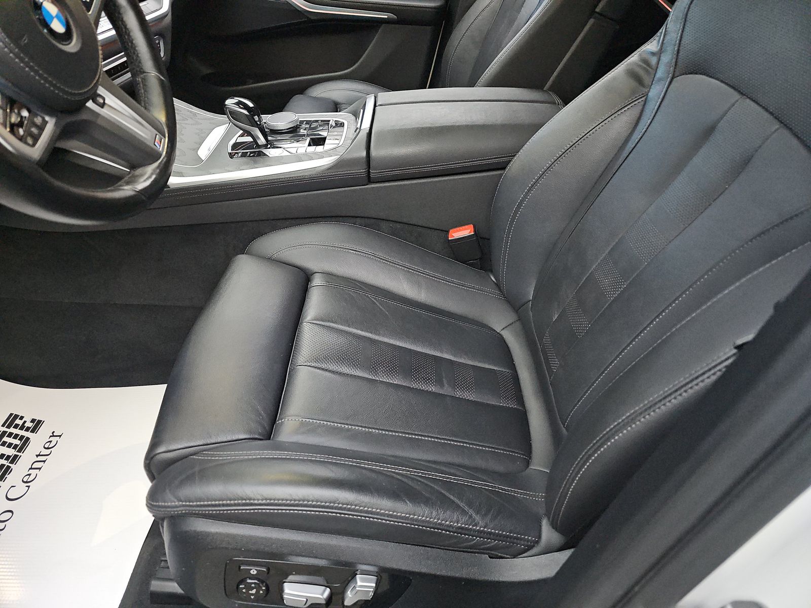 2022 BMW X7 xDrive40i AWD